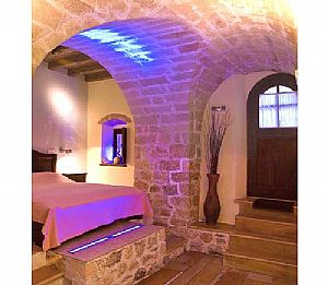 Two-Floor Suite No 16