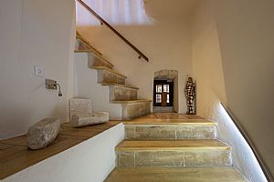 Two-Floor Suite No 20